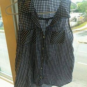 Retro checkered tank